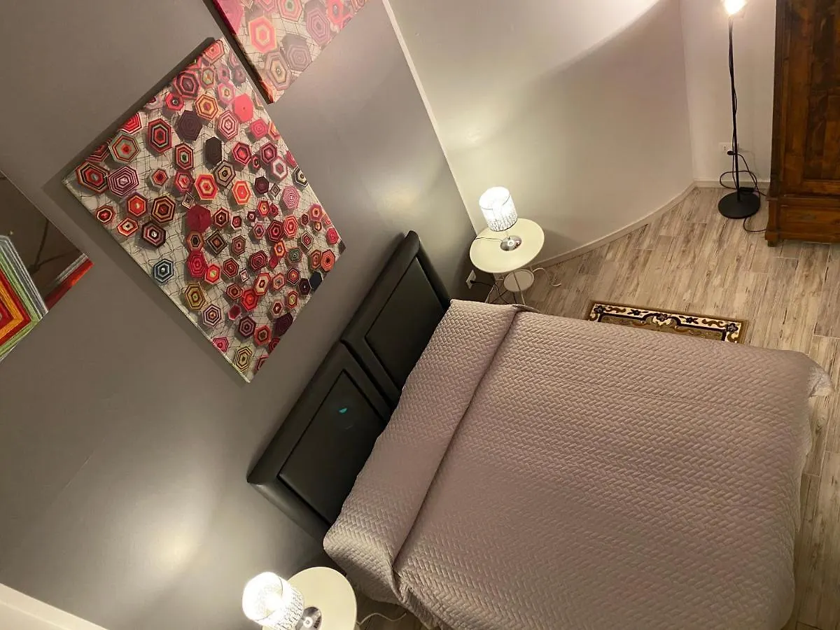 Lenzi'S Bottega And Gallery Suites Vicopisano 住宿加早餐酒店